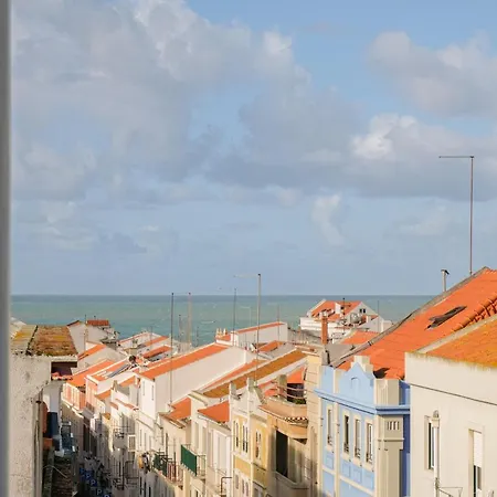 Apartment Feel - Batalha 124 *